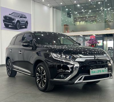 Mitshubishi Outlander sx 2020 -80000 km