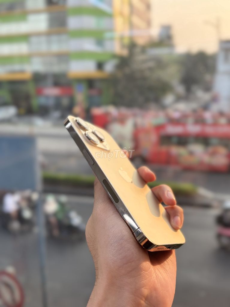 Quận 1 Bán iPhone 14 Pro Vàng Full Zin Pin Cao. Mua bán Điện thoại tại Quận 1 Tp Hồ Chí Minh được đăng bởi Bùi Minh Trí hình 1