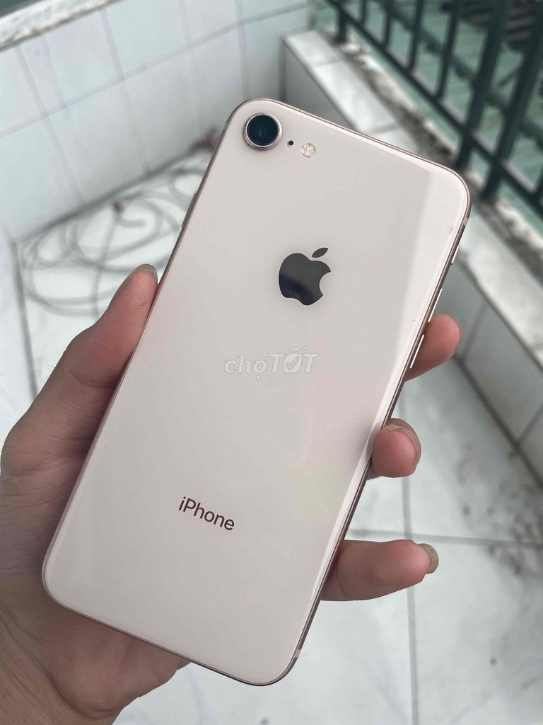 Apple iPhone 8 Vàng 64gb. Mua bán Điện thoại tại Thành phố Thủ Dầu Một Bình Dương được đăng bởi Minh Phúc hình 1