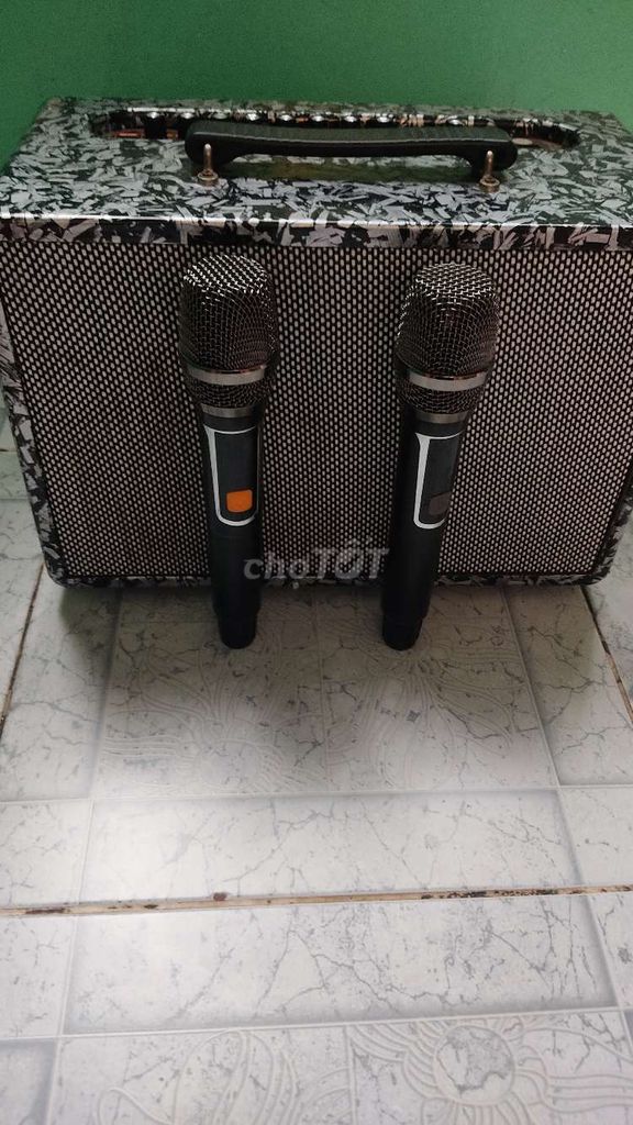 Loa karaoke Đen trắng Đã qua sử dụng. Mua bán Tivi, Âm thanh tại Quận 8 Tp Hồ Chí Minh được đăng bởi Hùng nguyễn  hình 1
