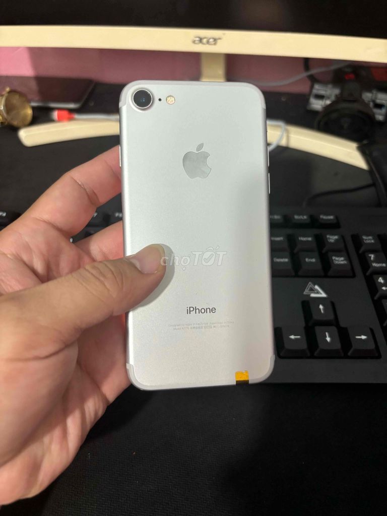 Apple iPhone 7 32GB Bạc Đã qua sử dụng. Mua bán Điện thoại tại Thành phố Bà Rịa Bà Rịa - Vũng Tàu được đăng bởi thanh lý hình 1