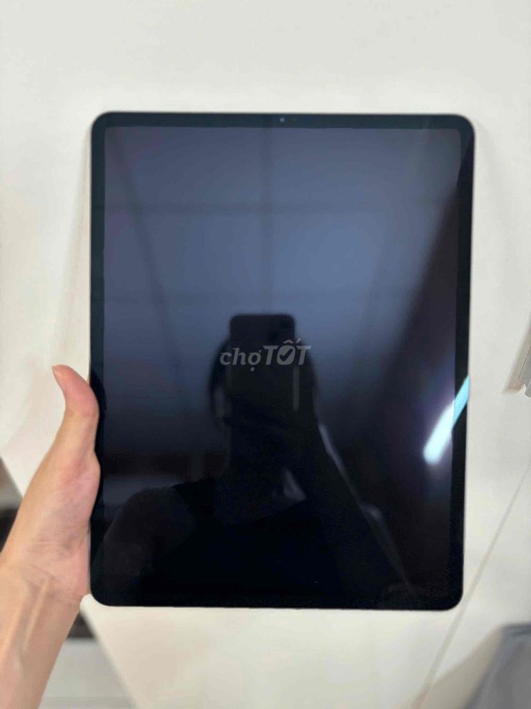 ipad pro 12.9 2018 64Gb máy đẹp 99% , pin zin 95%