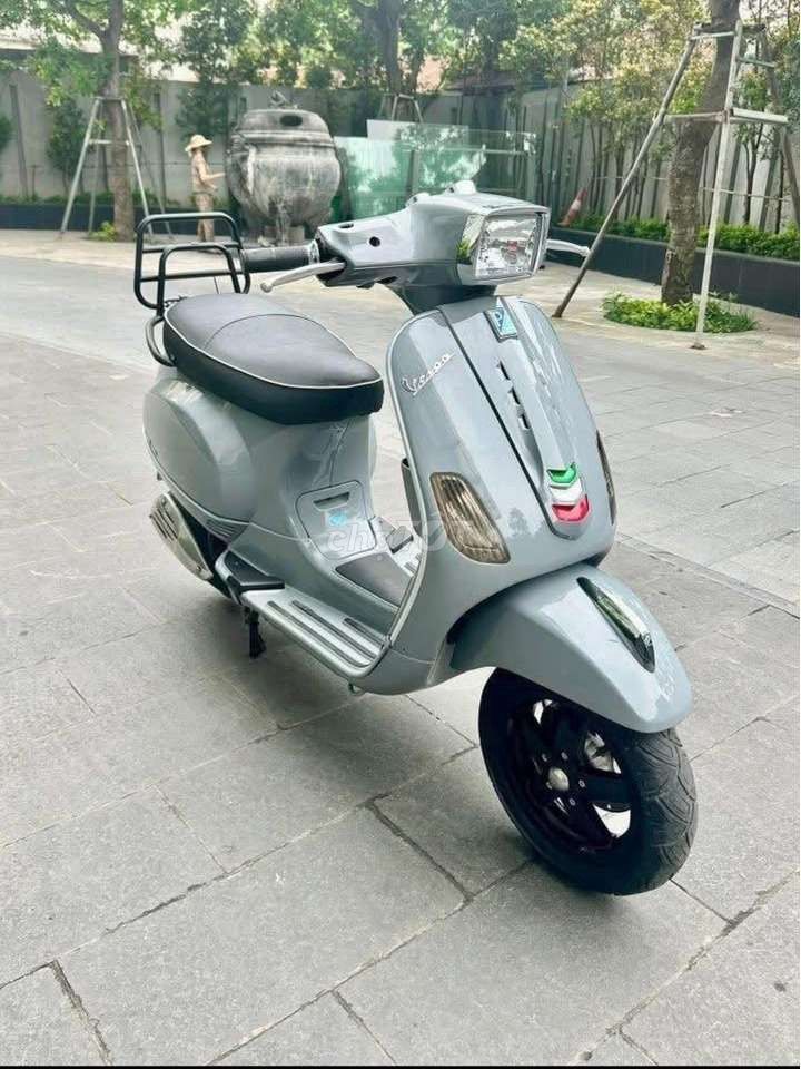 Vespa xanh xi măng siêu chất. Mua bán Xe máy tại Quận Cầu Giấy Hà Nội được đăng bởi VCT hình 3