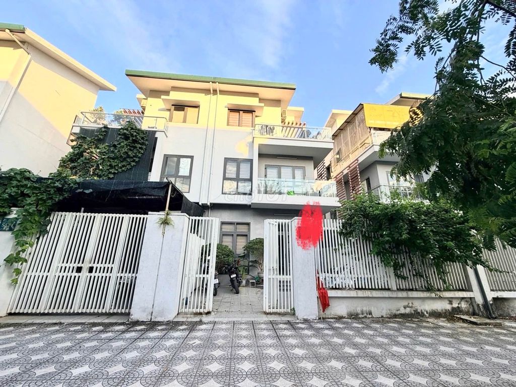 Продается вилла Foresa Xuan Phuong, 151 м2, 32 миллиарда долларов