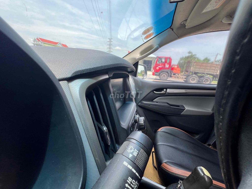 Chevrolet Colorado 2017 LT 2.5 MT 4WD -. Mua bán Ô tô tại Thị xã Kỳ Anh Hà Tĩnh được đăng bởi HOÀNG KY AUTO hình 14