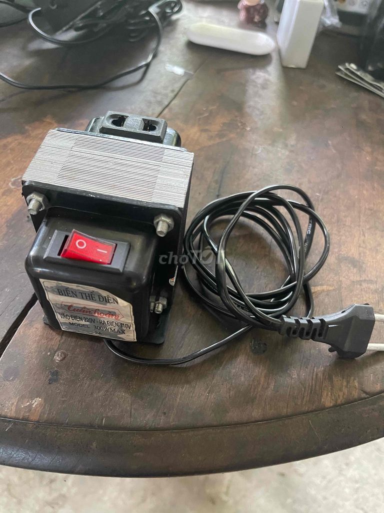 Biến thế điện 300W 220V ra 110V. Mua bán Nội thất, đồ gia dụng khác tại Huyện Châu Thành Tiền Giang được đăng bởi Nguyễn Văn hoàng  hình 1