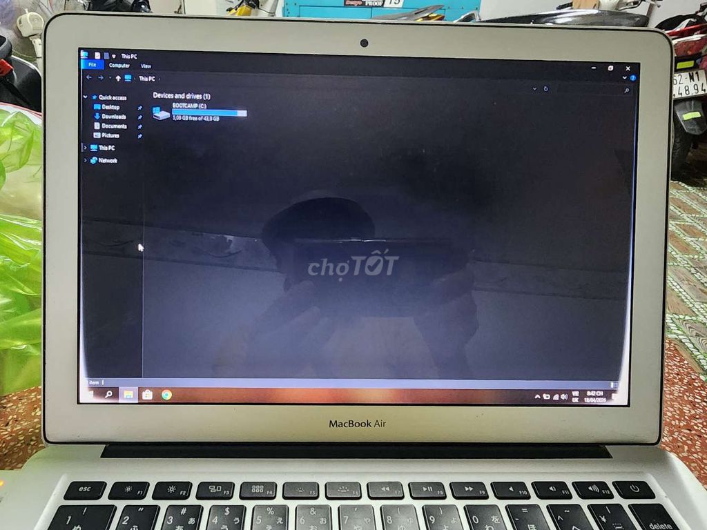 Apple Macbook Air A1466 i5 4GB Bạc. Mua bán Laptop tại Quận Bình Tân Tp Hồ Chí Minh được đăng bởi Điện Thoại Giá Rẻ hình 1