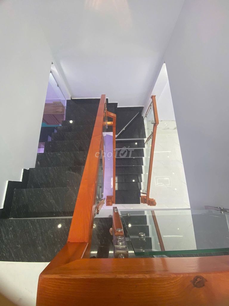 Nhà 66m2 Dĩ An, TPHCM, 4.2 tỷ (bớt lộc)
