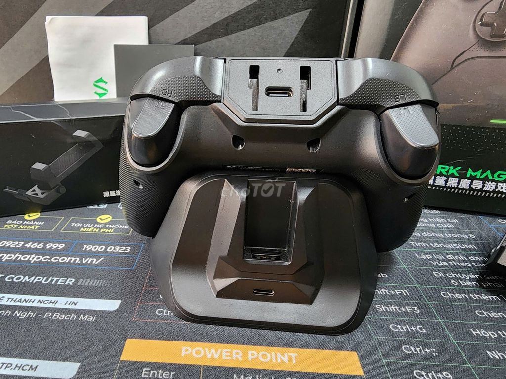 Tay cầm Black Shark Dark Magician Đen Full Box. Mua bán Thiết bị chơi game tại Quận Hà Đông Hà Nội được đăng bởi LaptopNT hình 1