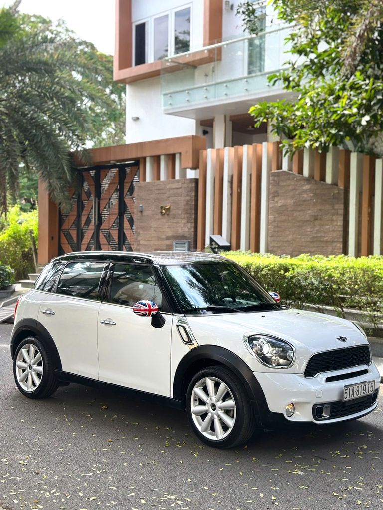 Mini Cooper S Countryman 2014 67000 km. Mua bán Ô tô tại Quận 8 Tp Hồ Chí Minh được đăng bởi Gon Nguyen hình 1