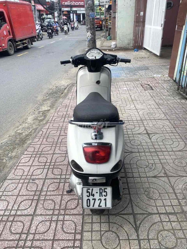 -Em Bán Xe Vespa Lx 125 Tình Trạng Máy Móc Êm Ngon. Mua bán Xe máy tại Huyện Phong Điền Cần Thơ được đăng bởi Danh Hà hình 6