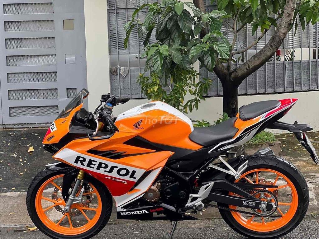 Honda CBR150R Repsol 2021 Cam trắng đen. Mua bán Xe máy tại Quận 6 Tp Hồ Chí Minh được đăng bởi Quang Rambo  hình 8
