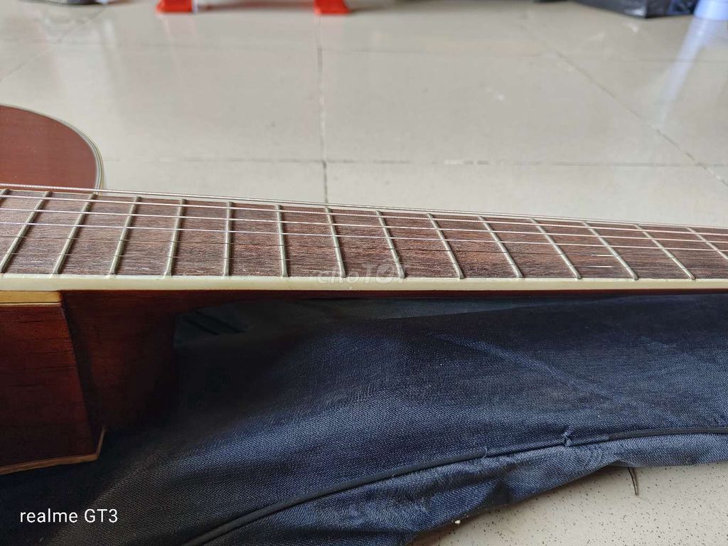 GUITAR ACOUSTIC Gỗ 100% có EQ