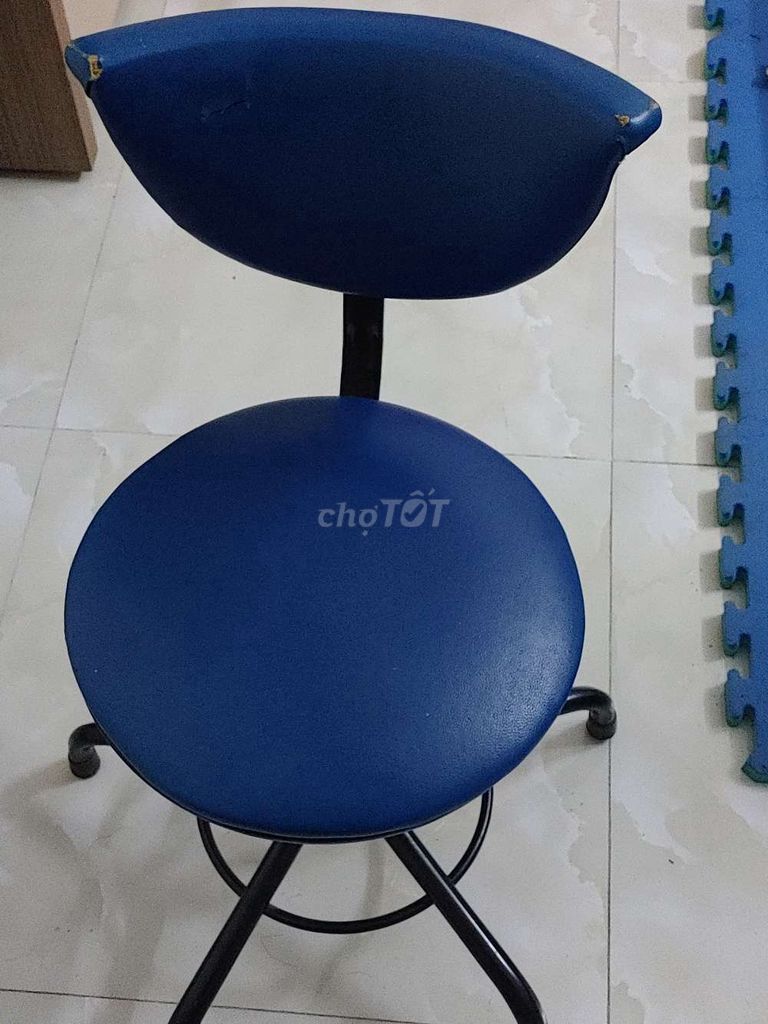 Ghế xoay làm việc, cf. Mua bán Bàn ghế tại Quận Hải An Hải Phòng được đăng bởi Pham Canh hình 1