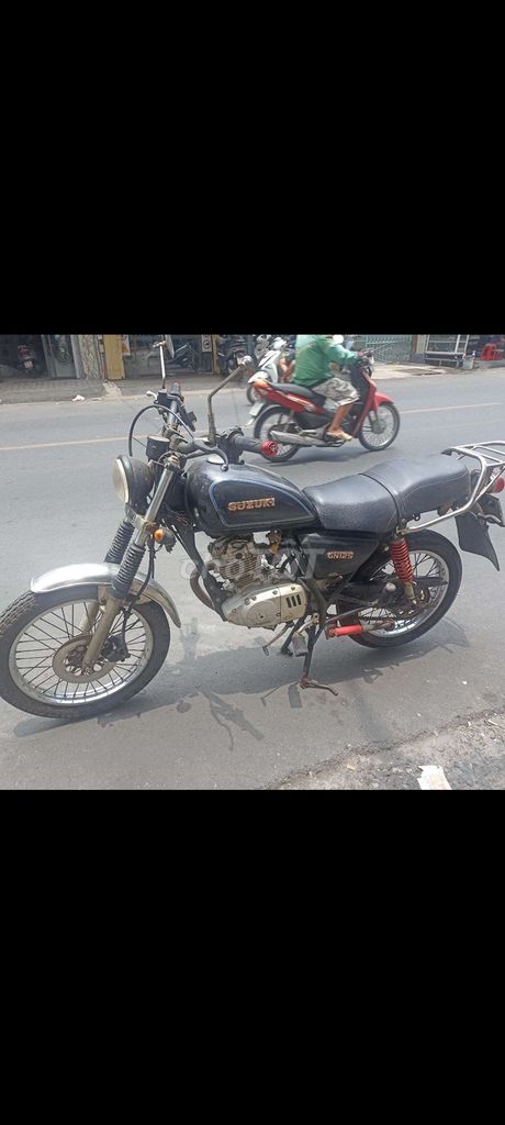 Suzuki GN zin đẹp trùm mền ít sử dụng. Mua bán Xe máy tại Quận 10 Tp Hồ Chí Minh được đăng bởi văn phúc  hình 1