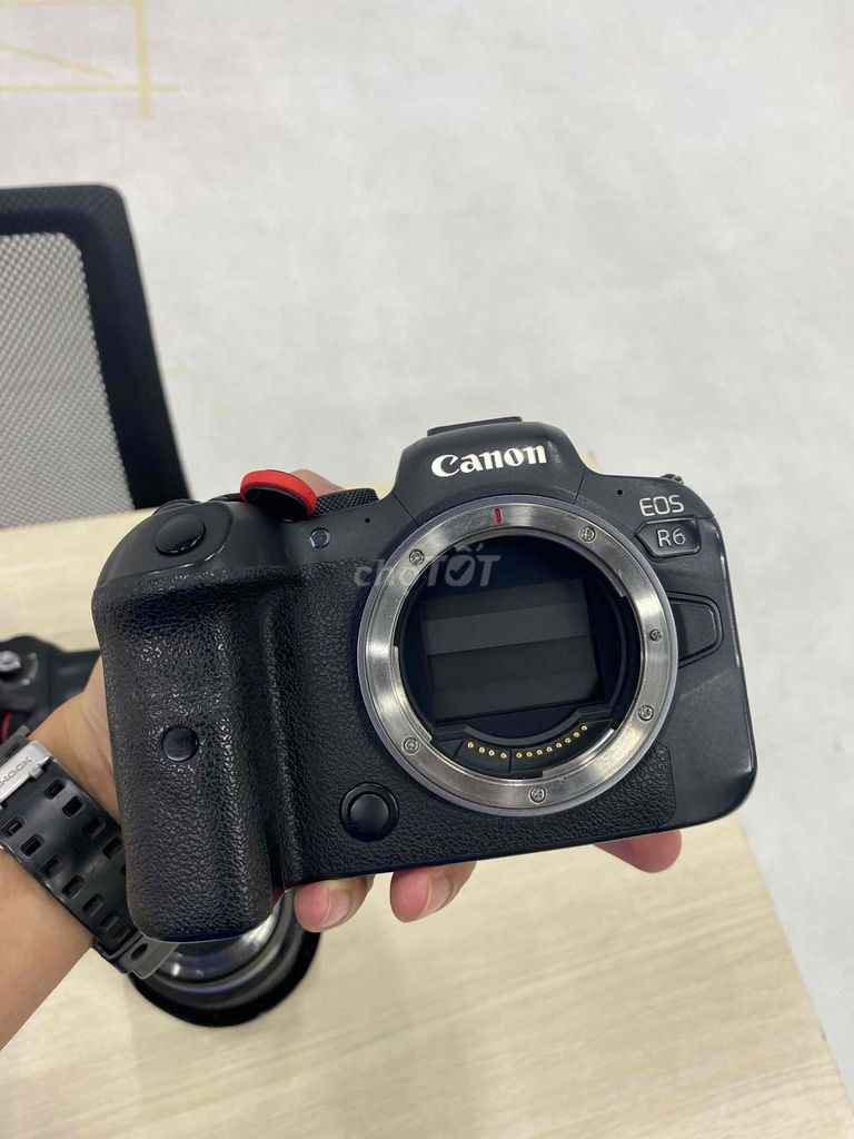 Máy ảnh Canon R6 Đen Đã qua sử dụng. Mua bán Máy ảnh, Máy quay tại Quận 10 Tp Hồ Chí Minh được đăng bởi Linh hình 1