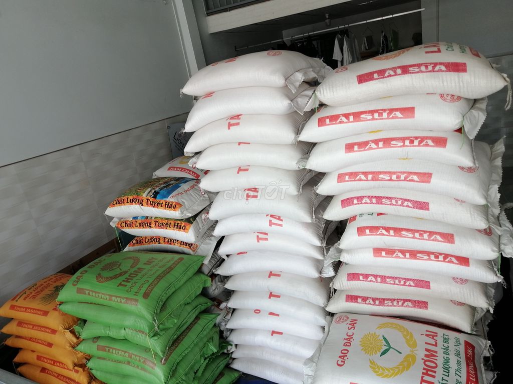 0977579994 - Cần sang lại 2.5 tấn gạo các loại, giá rẻ cho ace