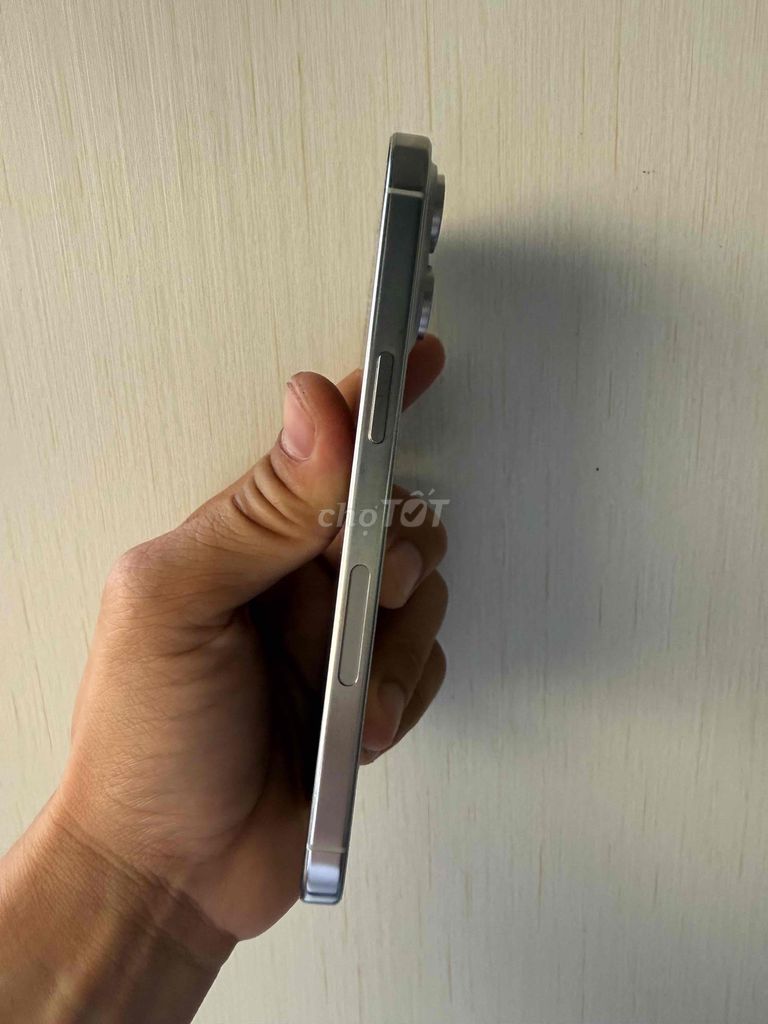 iPhone 15 Pro Max Bạc Mỹ. Mua bán Điện thoại tại Thành phố Rạch Giá Kiên Giang được đăng bởi HÀ NGUYỄN  hình 1