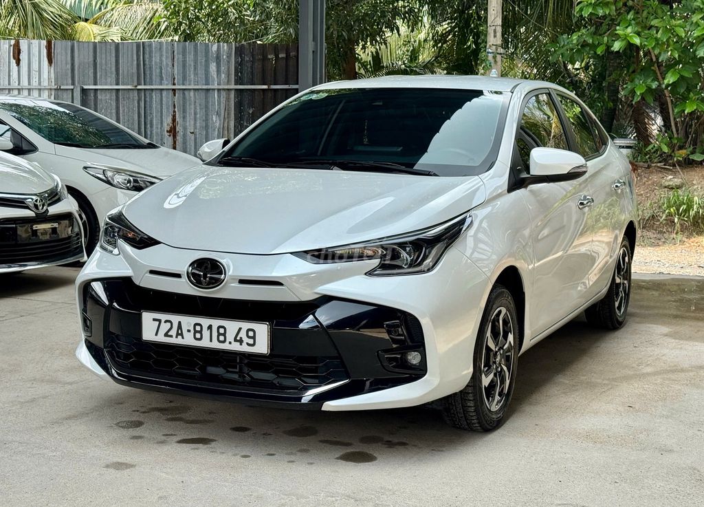 Toyota Vios G 2024 белый, пробег 10 000 км, как новый