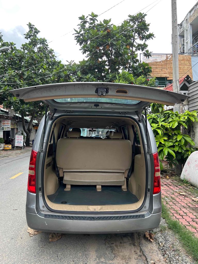 Huyndai 9 chổ - 130000 km. Mua bán Ô tô tại Quận 12 Tp Hồ Chí Minh được đăng bởi Thanh hình 3