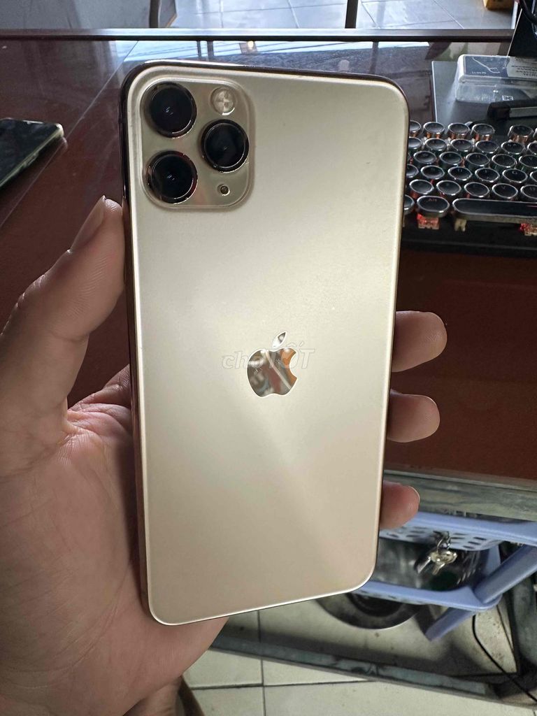 Apple iPhone 11 Pro Max 512GB Vàng Mỹ. Mua bán Điện thoại tại Quận Cái Răng Cần Thơ được đăng bởi Trân Apple hình 1