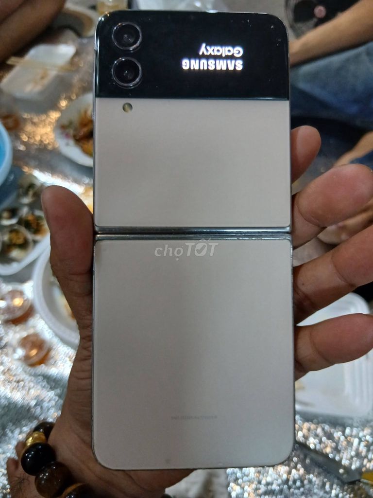 Samsung Zflip4 Kem Lỗi cáp gập. Mua bán Điện thoại tại Quận Bình Thạnh Tp Hồ Chí Minh được đăng bởi Hội Đồ Điện Tử hình 1