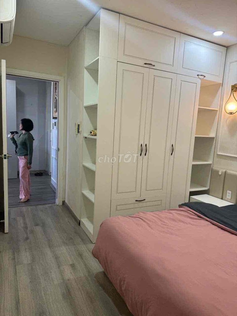Smart-home 2-bedroom apartment with river view in The Monarchy — photo 10