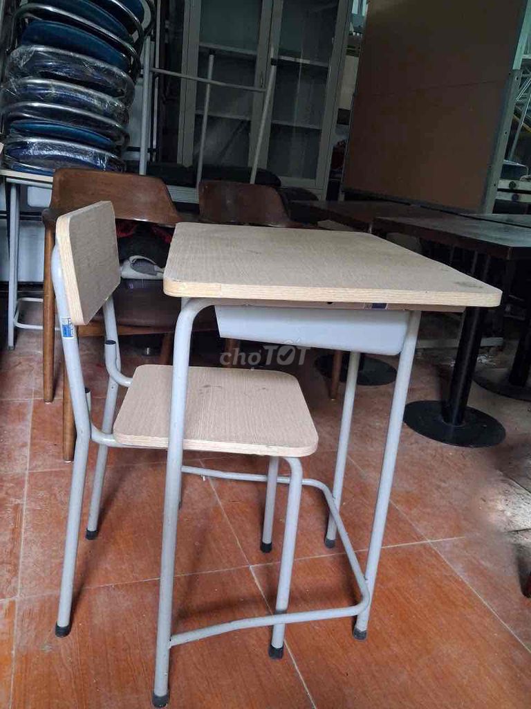 Bàn học sinh Gỗ ép Vàng nhạt Bàn đơn. Mua bán Bàn ghế tại Huyện Đông Anh Hà Nội được đăng bởi An hình 1