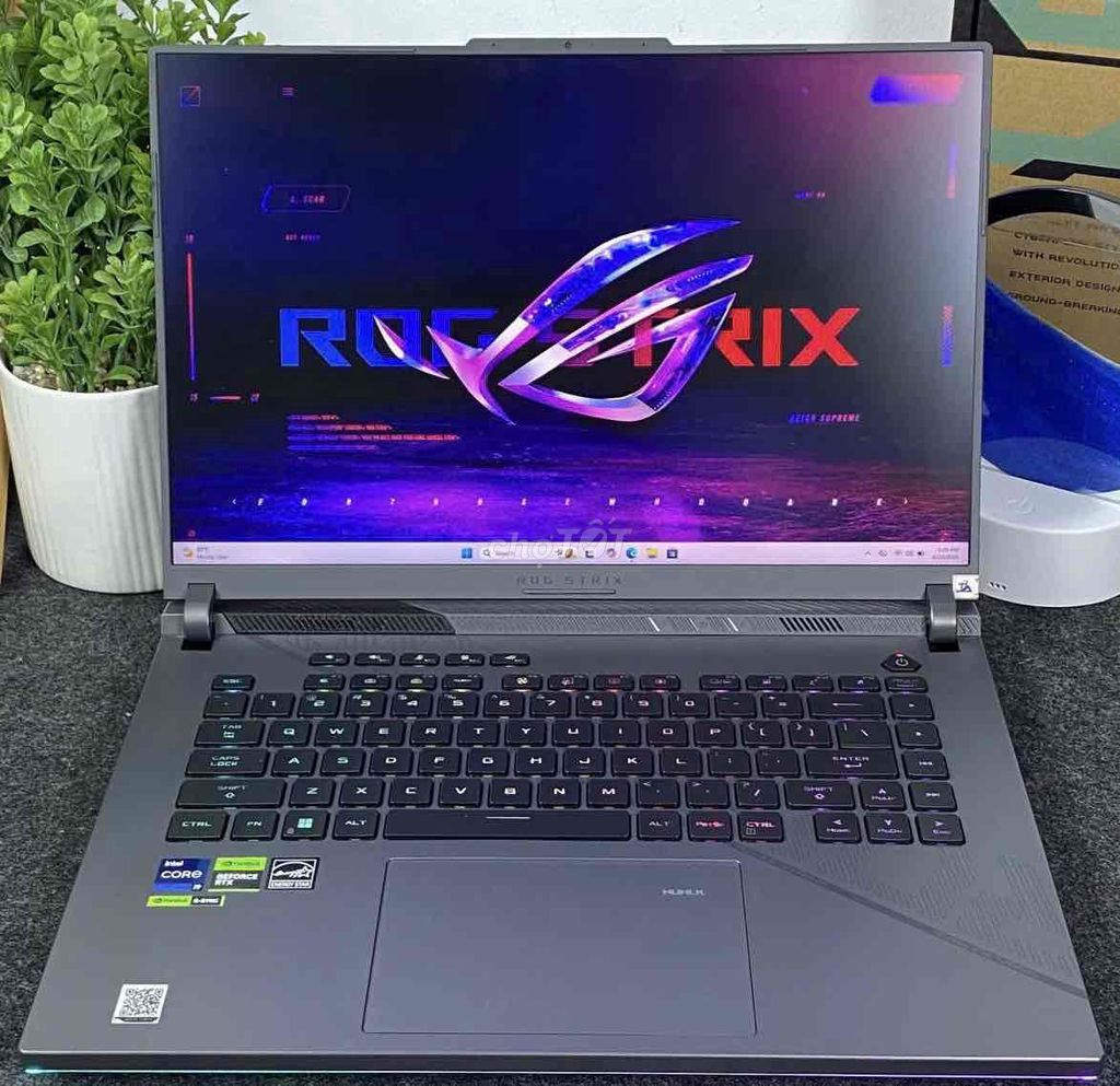 ASUS ROG Strix G16 2024 i9/16GB RTX4060. Mua bán Laptop tại Quận 10 Tp Hồ Chí Minh được đăng bởi Lil An Phú hình 1