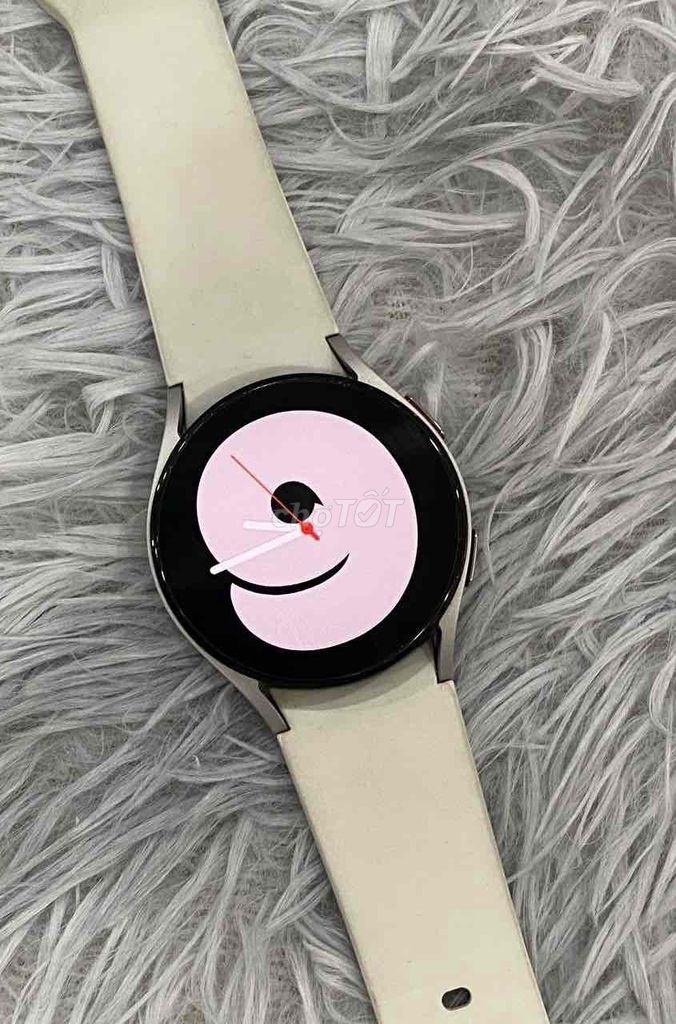 Samsung Watch 4 40mm Bạc. Mua bán Thiết bị đeo thông minh tại Quận 5 Tp Hồ Chí Minh được đăng bởi Phan Thế Phong  hình 1