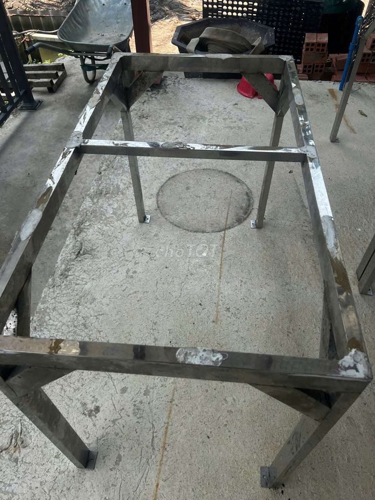 chân ban quán ăn Inox 304 1m2x60cm. Mua bán Bàn ghế tại Thành phố Thuận An Bình Dương được đăng bởi Phan Van Tinh hình 1
