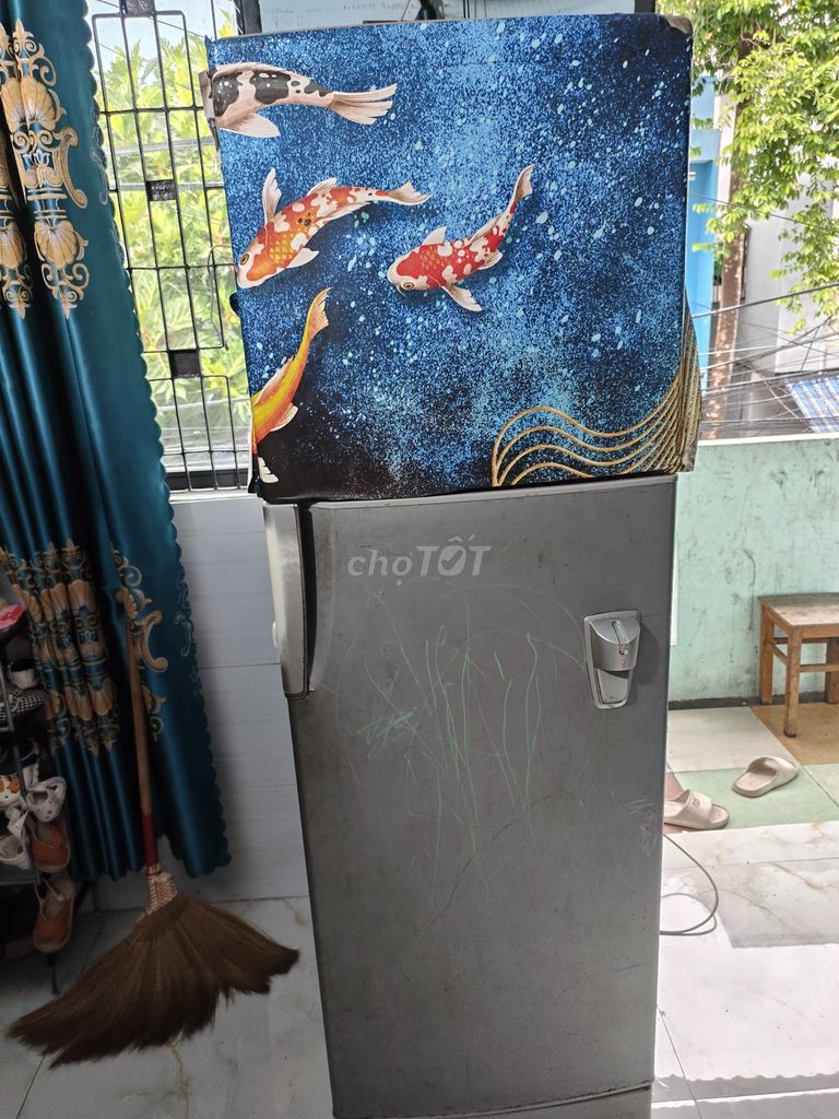 Tủ lạnh cũ theo thời gian