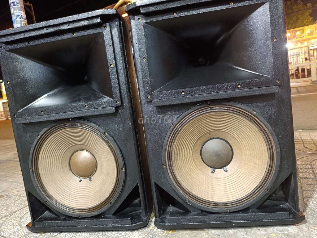 Jbl 40 côn 100 chép 850 mt ***