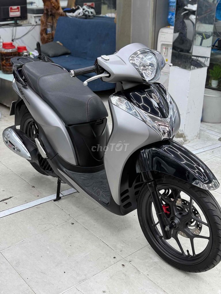 #sh mode 2018 bstp chính chủ có bán góp. Mua bán Xe máy tại Thành phố Thủ Đức Tp Hồ Chí Minh được đăng bởi ÔTÔ XE MÁY THÁI HOÀ  hình 3