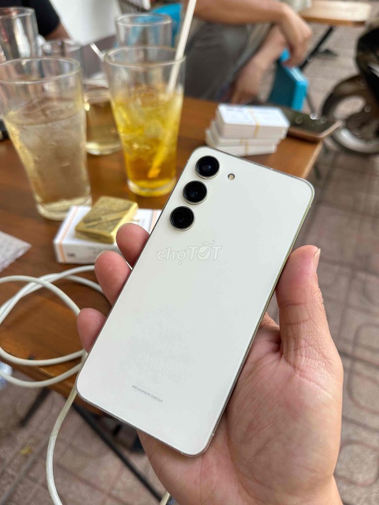 Sam sung S23 ram8/128gb zin Chính hãng Chip Snap 8. Mua bán Điện thoại tại Thành phố Buôn Ma Thuột Đắk Lắk được đăng bởi Xuân Tr hình 1