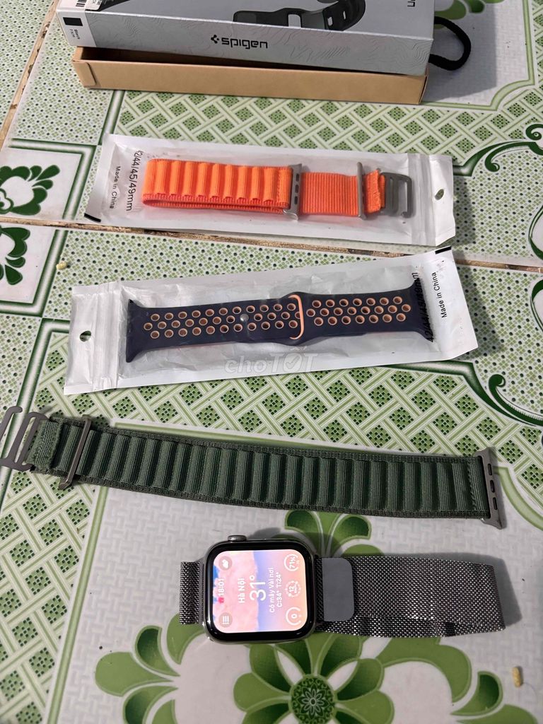 Apple Watch Series 4. Mua bán Thiết bị đeo thông minh tại Huyện Tiểu Cần Trà Vinh được đăng bởi tanle hình 1