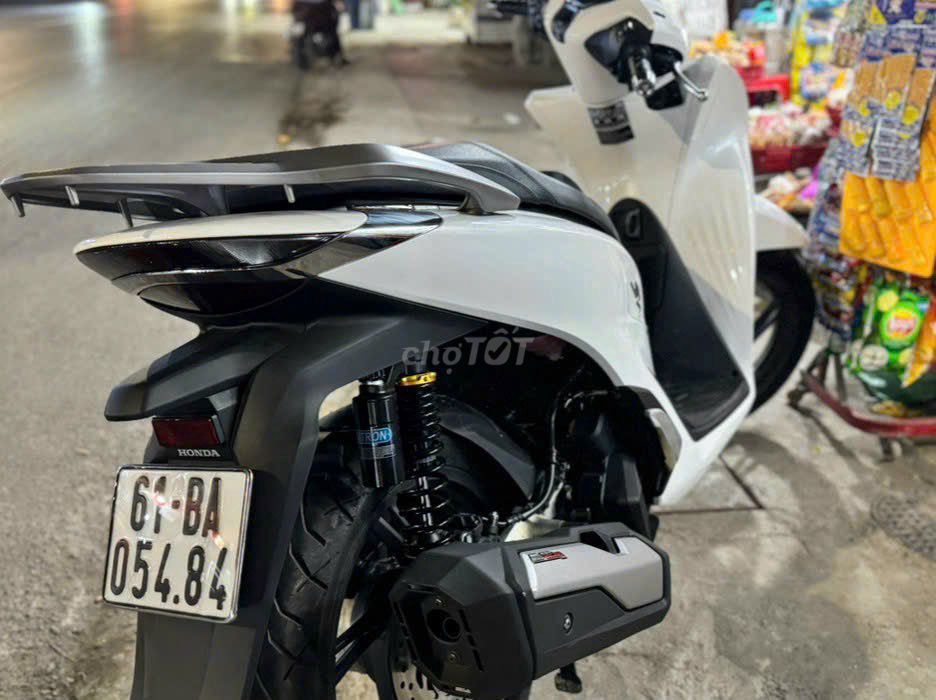 SH160 2024 SIÊU SIÊU LƯỚT. Mua bán Xe máy tại Thành phố Thuận An Bình Dương được đăng bởi Huy Nhã hình 1
