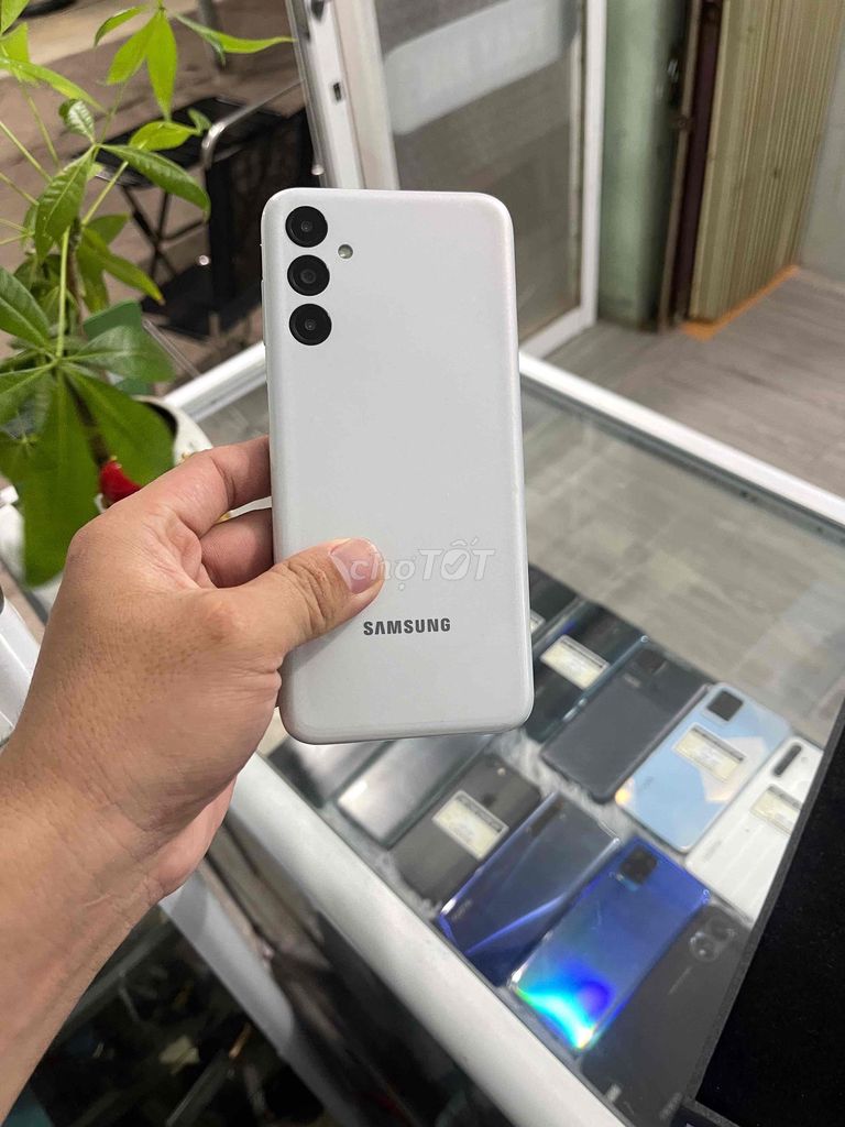 Samsung M14 5G 64GB Trắng. Mua bán Điện thoại tại Thị xã Phú Mỹ Bà Rịa - Vũng Tàu được đăng bởi Nguyễn Anh hình 1