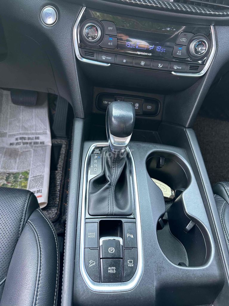Hyundai SantaFe 2019 2.4 Xăng Đặc Biệt 70000 km. Mua bán Ô tô tại Quận Cầu Giấy Hà Nội được đăng bởi Vũ Kiên hình 16