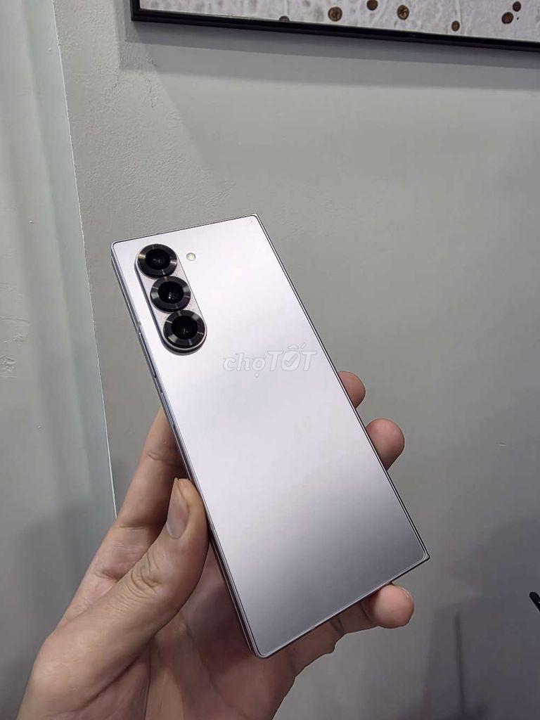 Samsung Z Fold6 256GB Bạc. Mua bán Điện thoại tại Quận Ba Đình Hà Nội được đăng bởi TRẦN MINH SƠN hình 1