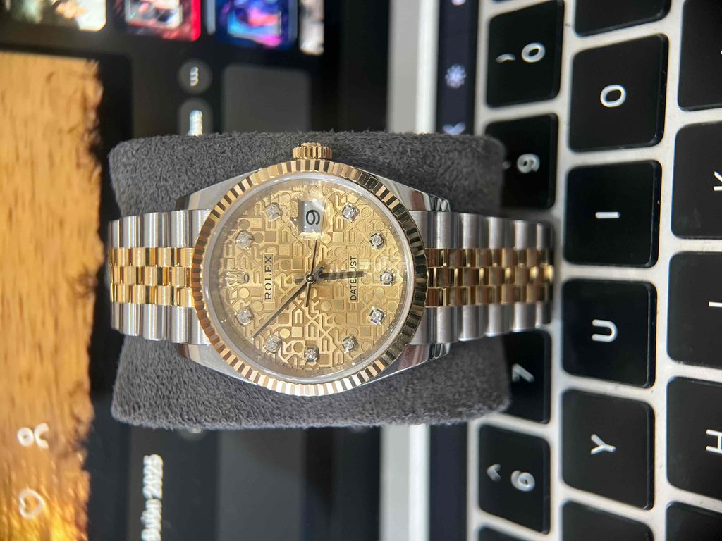 Rolex DateJust 126233 MVT Vàng