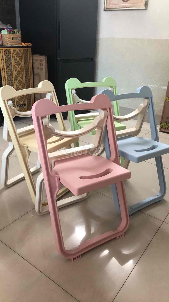 Ghế new 160k/ 4 ghế. Mua bán Mẹ và bé tại Quận Bình Thạnh Tp Hồ Chí Minh được đăng bởi lý thuận hồng hình 1
