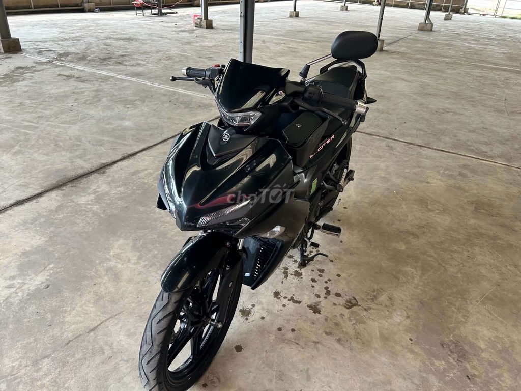 Yamaha Exciter 155 2023 черный, один владелец, пластик потрепанный