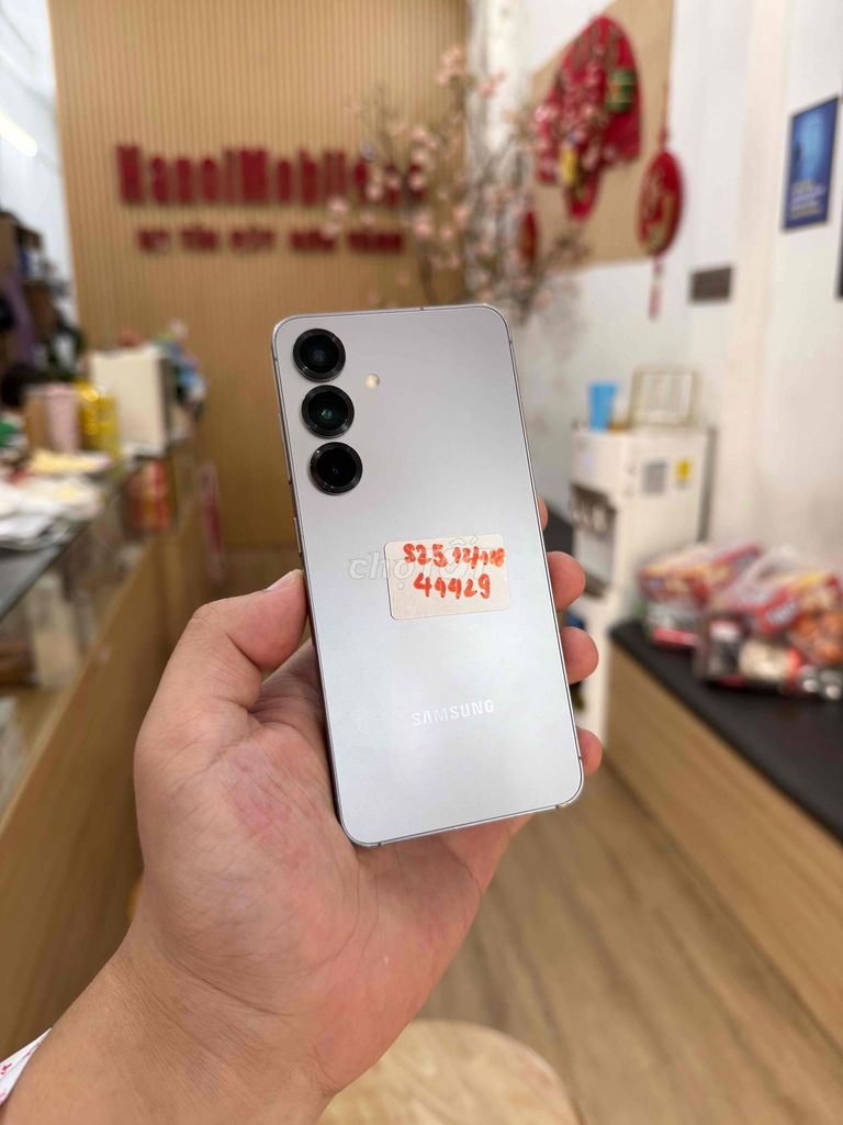 Samsung S25 128GB Xám Nguyên bản. Mua bán Điện thoại tại Quận Đống Đa Hà Nội được đăng bởi  HT Mobie Trả góp nợ xáu bao duyệt hình 1