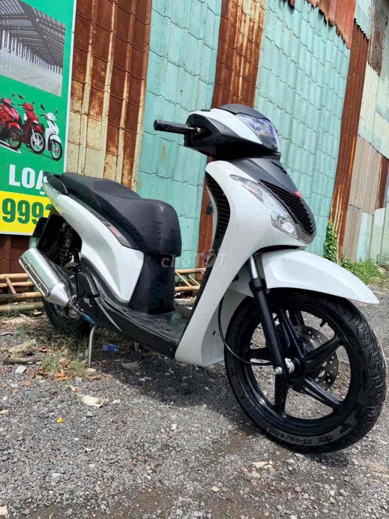 Honda SH 125i 2010 белый Италия