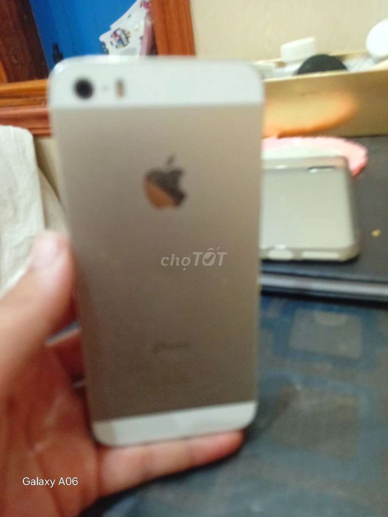 Apple iPhone 5s Vàng đồng lấy linh kiện. Mua bán Điện thoại tại Thị xã Nghi Sơn Thanh Hóa được đăng bởi Lý Công hình 1