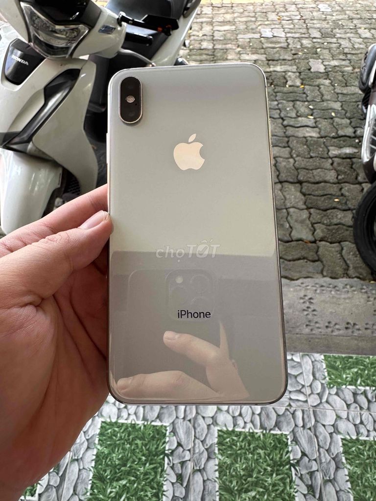 Apple iPhone Xs Max zin áp 99%. Mua bán Điện thoại tại Quận Thanh Khê Đà Nẵng được đăng bởi Cầm Đồ Quán Hộ 2 hình 1