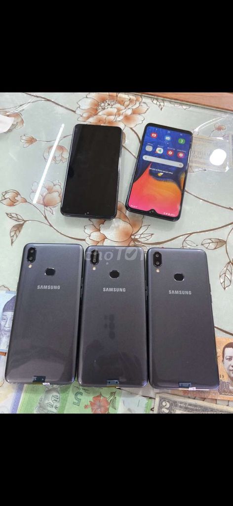 Samsung A10s 32GB Xám. Mua bán Điện thoại tại Thành phố Sóc Trăng Sóc Trăng được đăng bởi điện thoại giá sỉ 501lê Hồng Phong  hình 1