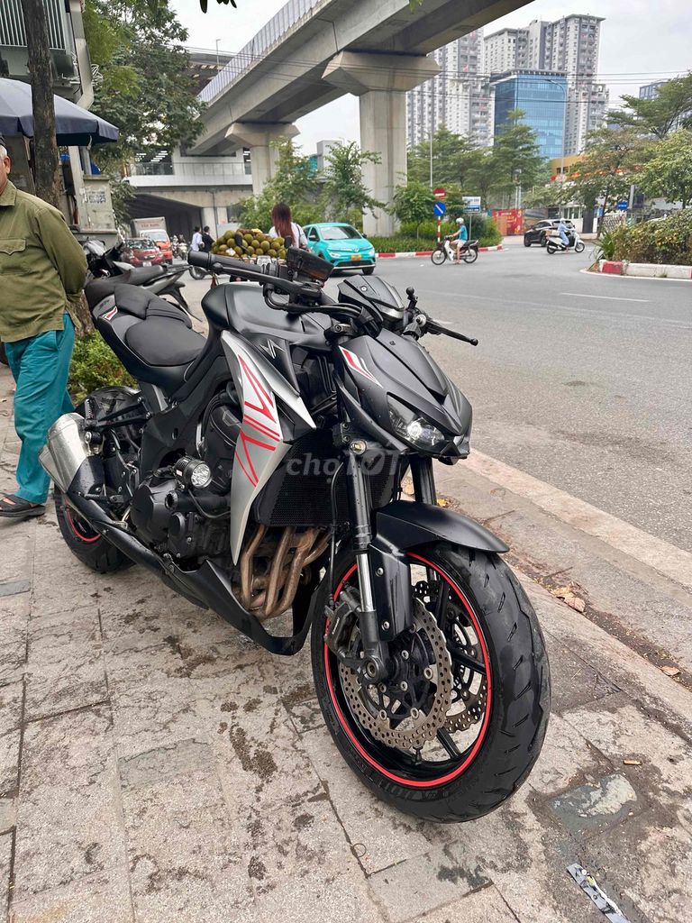 Đổi sprort nên cần ra đi e z1000  sx 2015. Mua bán Xe máy tại Quận Đống Đa Hà Nội được đăng bởi Linh hình 4