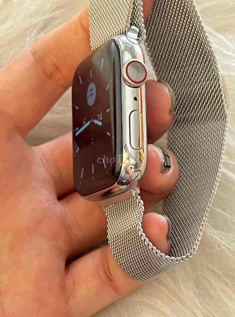 apple watch sr5/44 Thép trắng máy mới keng nét như